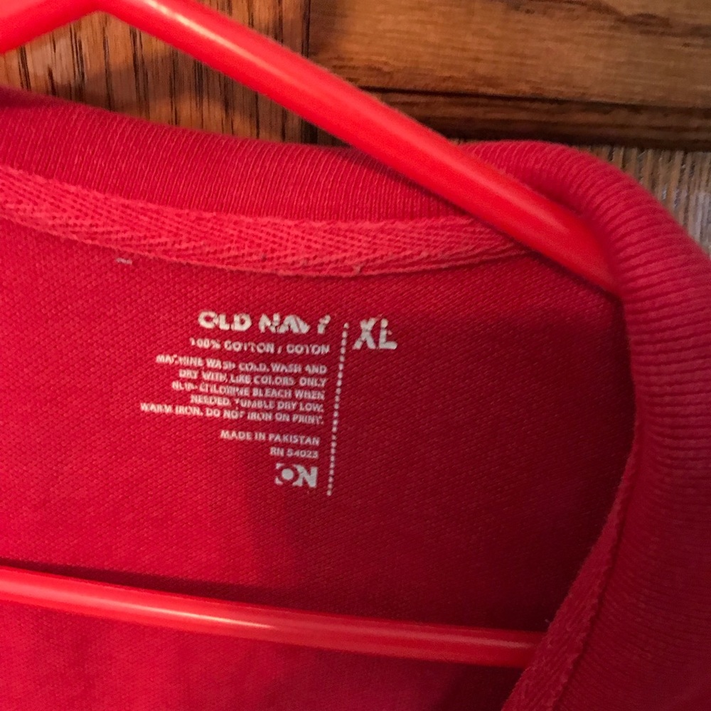 Men’s XL old navy tee